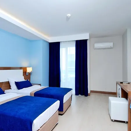 Kleopatra Ramira Отель 4*